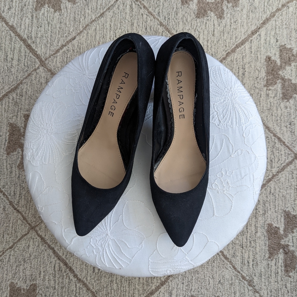 EUC Rampage Block Heel Pumps